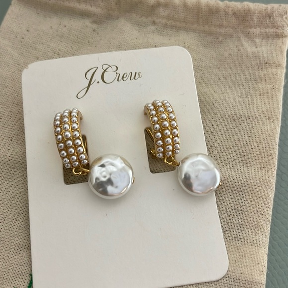 New J. Crew Pearl and gold earrings - Picture 3 of 3